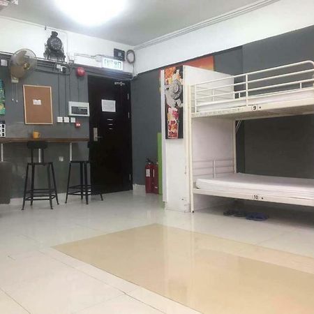 Chung Kiu Come Inn Hong Kong Bagian luar foto