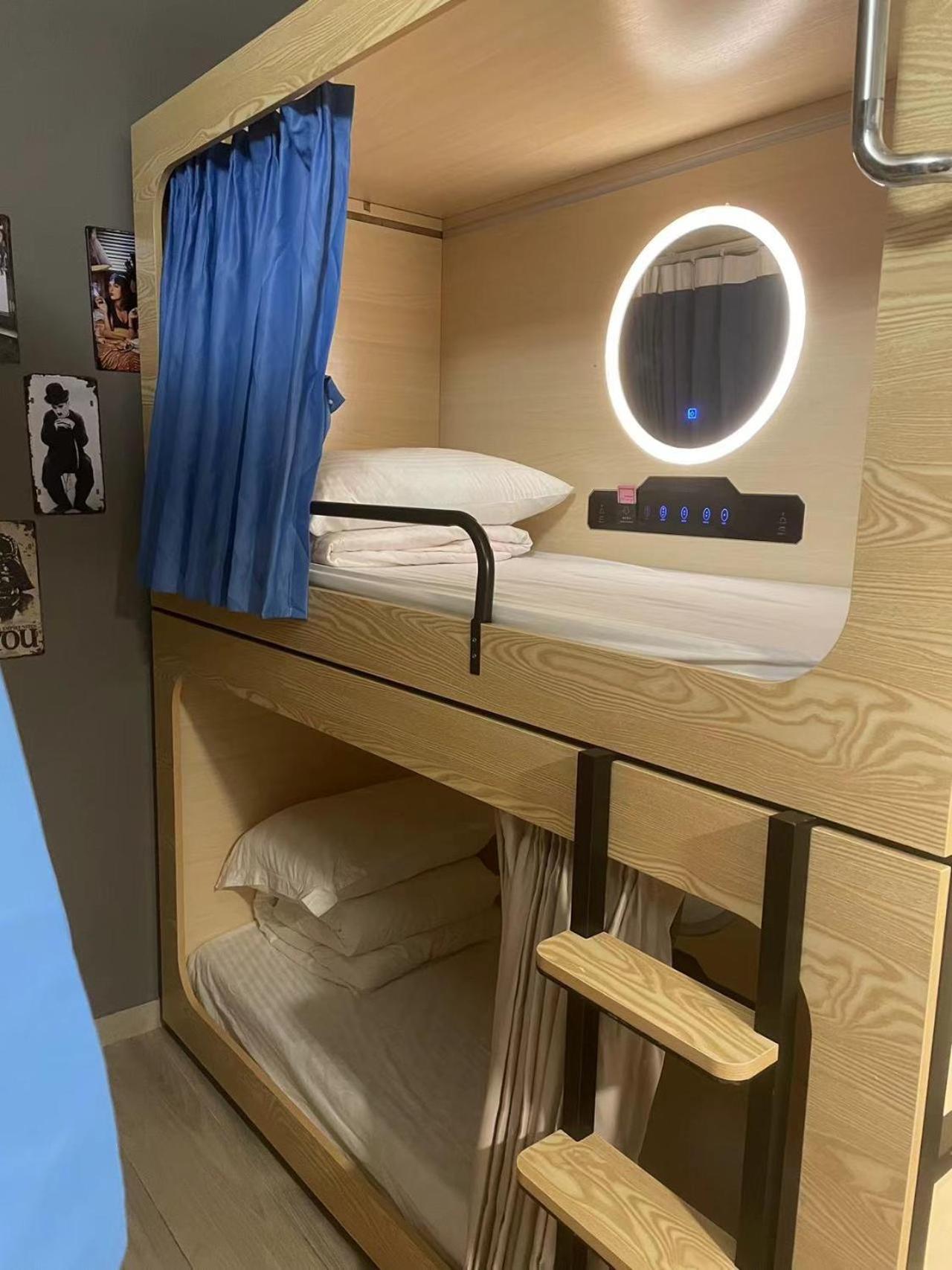 Chung Kiu Come Inn Hong Kong Bagian luar foto