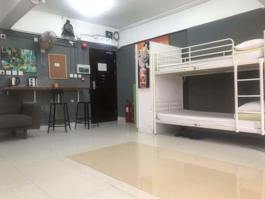 Chung Kiu Come Inn Hong Kong Bagian luar foto